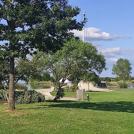 Chez Charlette * Les Malots